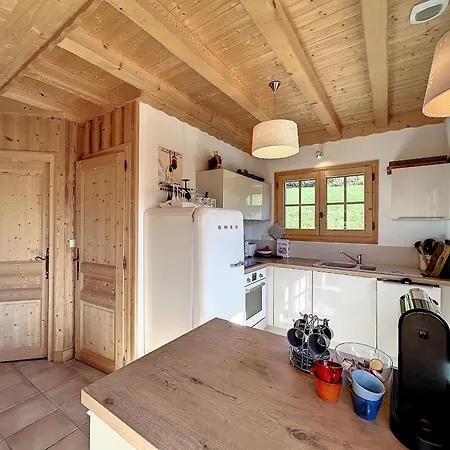 Demi-chalet A Deux Pas Des Remontees Mecaniques Avec Wifi - Fr-1-560-6 Combloux